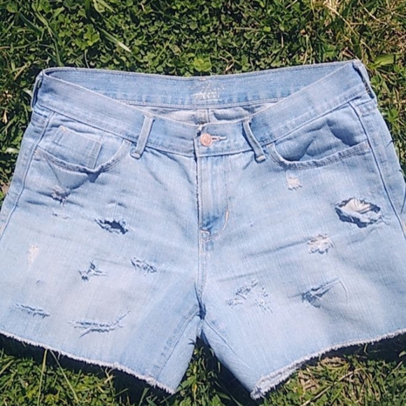 Denim distressed shorts - Picture 4 of 6